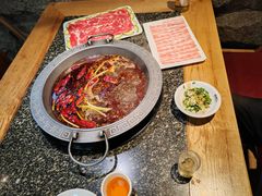 -杨肥肠火锅大排档(火车站花园店)