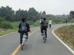 -松山湖南湖湾露营营地