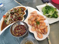 -覃记海鲜美食餐厅