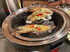 -围炉肉舍•炭烤活鳗•丹东海鲜烤肉(步行街店)