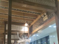 -野山舂·贵州现舂酸汤火锅(鸿通城店)