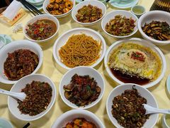 -笨罗卜浏阳菜馆(龙华鹏润达店)