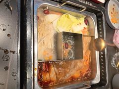 -渝水岸·鲜货火锅(新村7店)