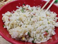 -江城燕子大排档(江汉路步行街店)