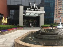 -上海龙之梦万丽酒店