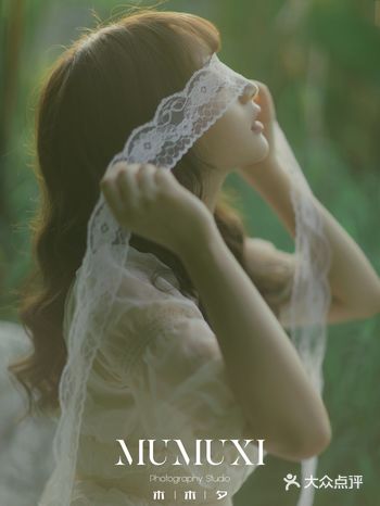 仙气飘飘的少女，宛如在逃森林精灵