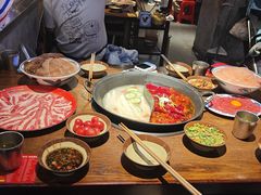 -萍姐火锅·公路夜市(武汉首店)