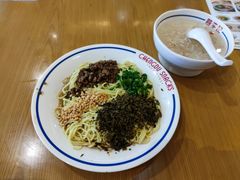 -蓉李记成都名小吃(武汉菱角湖万达店)
