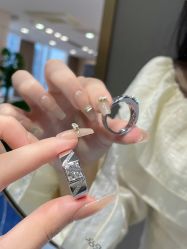 -Zbird钻石小鸟·钻戒婚戒定制高端珠宝私人定制中心