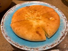 拉丝奶酪饼-蒙亨·手把肉·蒙古包文化主题餐厅(天恒广场店)