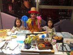 -水桶王国主题餐厅·聚会·生日派对·亲子活动·家庭套餐(亚龙湾希尔顿店)