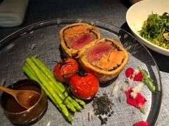 惠灵顿牛排-弦月窗LUNETTE BY AMANDA(复兴路店)