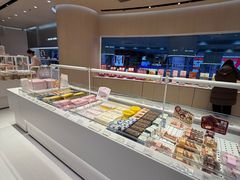 -好利来(上海长宁龙之梦店)