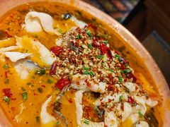 香辣酸菜黑鱼-云海肴·汽锅鸡·云南菜(天山百盛优客店)