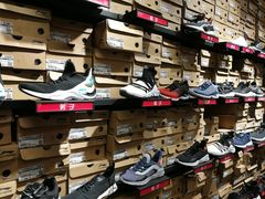 -五环Outlets(高新工厂店)