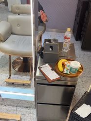 -PE SALON 