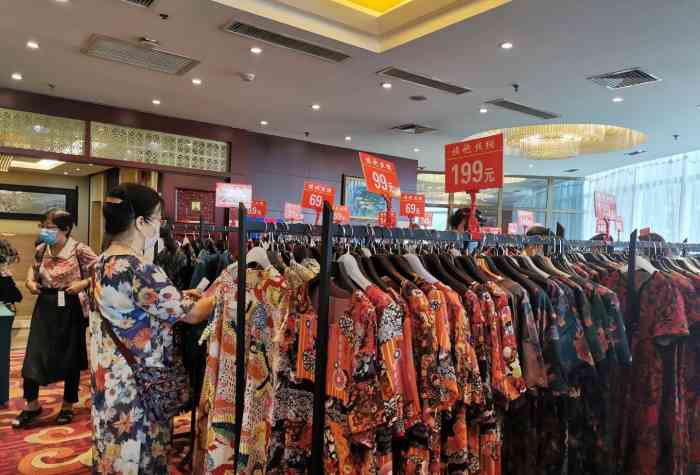 韦小宝杭州丝绸(东楼店)