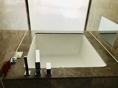 -扬州皇冠假日酒店