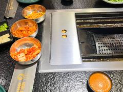 -臻牛烤肉