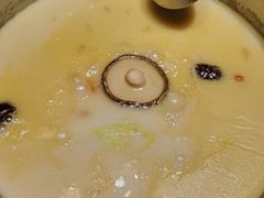 -洪氏嗨捞·猪肚鸡火锅(阳光天地店)