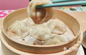 Fresh Pork and Shrimp Steamed Buns