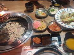 -香猪坊韩国烤肉专属门店(魏公村店)