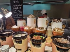 -松山湖凯悦酒店·Café自助餐厅·周末火舞秀表演