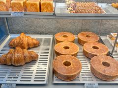 -好利来(上海虹桥新天地Lab主题店)