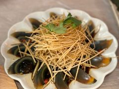 -肥肥虾庄·金牌油焖大虾(汉口城市广场店)