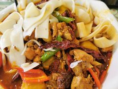 新疆大盘鸡-新疆红柳花餐厅(新洲店)