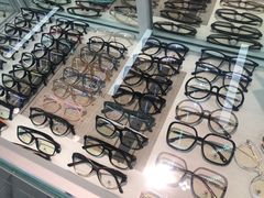 -三叶眼镜城(青云路店)