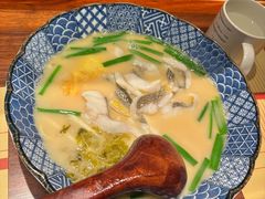 -荣家黄鱼面(前滩太古里店)