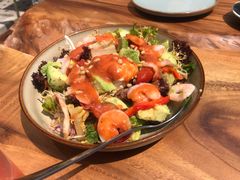 牛油果沙拉-RAC BAR(安福路店)