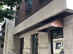 -上海市静安区图书馆(新闸路馆)