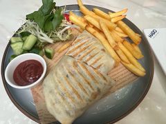 -MADO冰淇淋咖啡馆(淘金店)