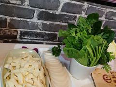 -羊家胡同·龙虾烧烤火锅(龙汇路店)