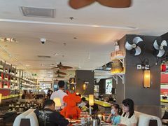 -大头虾越式风味餐厅(光明广场店)