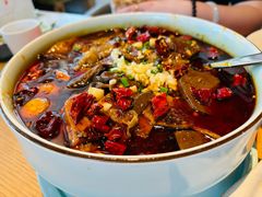 -渝信川菜 · 川味家常菜(财富购物中心店)