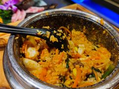 牛肉拌饭-明洞阿姨·韩式酱蟹烤肉·创意料理(三元桥店)