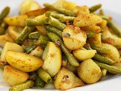 土豆炒四季豆-月圆霖特色农家乐