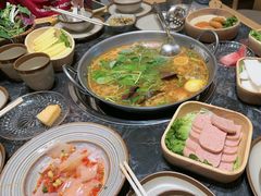 -野山舂·贵州现舂酸汤牛肉(东山店)