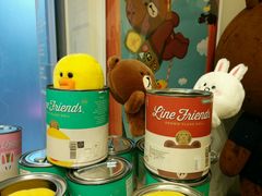 -LINE FRIENDS Garosu-gil Flagship Store