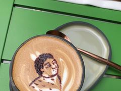 -潮一不贰·法式甜品·生日蛋糕·西式简餐(外滩店)