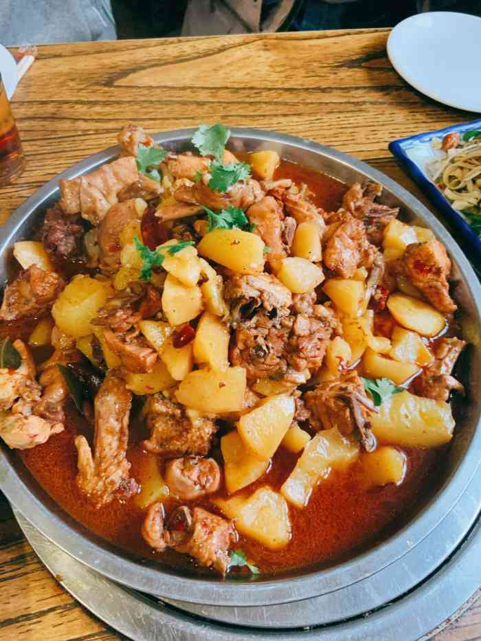 农夫大盘鸡(锦程大街店)-"苍蝇小店,位置也不太好找,但是真的适合吃.