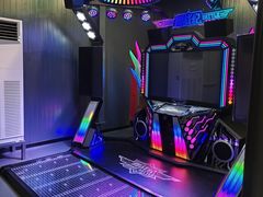 -极限PLAY运动娱乐新世界·团建派对潮玩休闲馆·室内蹦极高空游乐园