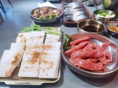 -围炉肉舍丹东海鲜烤肉·烤活鳗(步行街店)