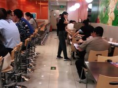 大堂-呷哺呷哺(世贸.工三店)