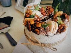 -小苍兰风铃草·礼物蛋糕(沈阳店)