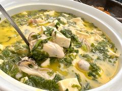 雪里蕻豆腐炖海蛎子-品海楼·大连海胆锅贴馆(东港店)