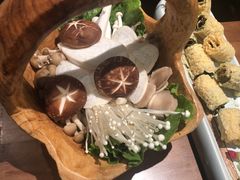 -捞王锅物料理(上海世茂广场店)